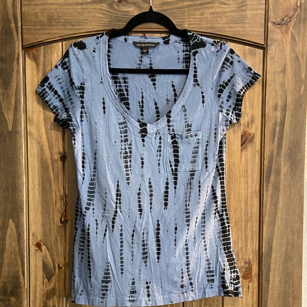 Rock & Republic Blue Tie-Dye Short Sleeve Tee